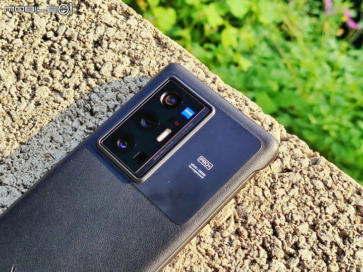 「 多圖開箱 」年度旗艦 Vivo X70 Pro+ 深度開箱實測 - 2021 最強旗艦手機王者、各方面都接近完美