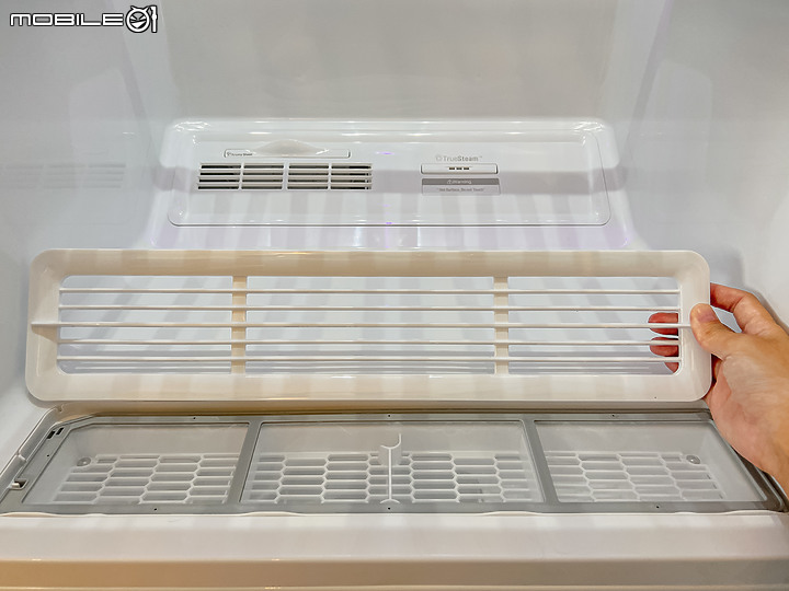 ★科技衣櫥翻轉你的健康新思路★LG styler 蒸氣電子衣櫥PLUS五件組試用心得 B723MR