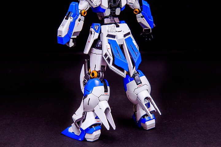 點我看大圖 <更新>萬代RG 1/144 Hi-ν鋼彈《機動戰士鋼彈 逆襲的夏亞 貝托蒂嘉的子嗣》(更新海牛三砲合一砲)