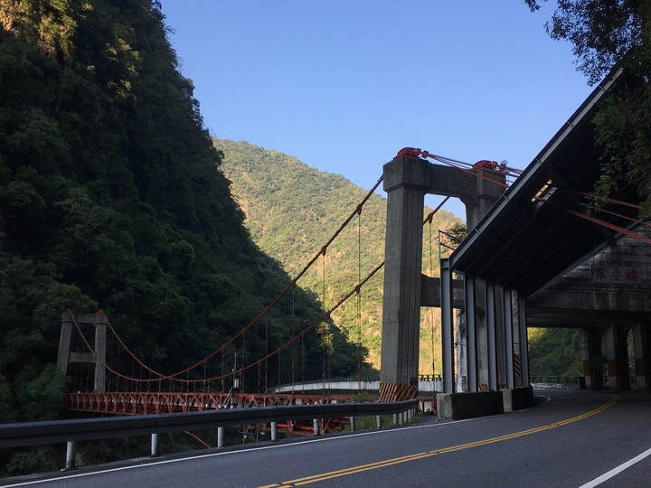 太魯閣健行一日遊,挑戰101高度的錐麓古道