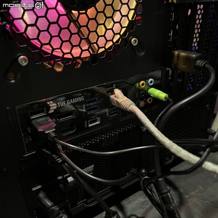 我的一咖舊款 TT 平躺式機殼 Core V21