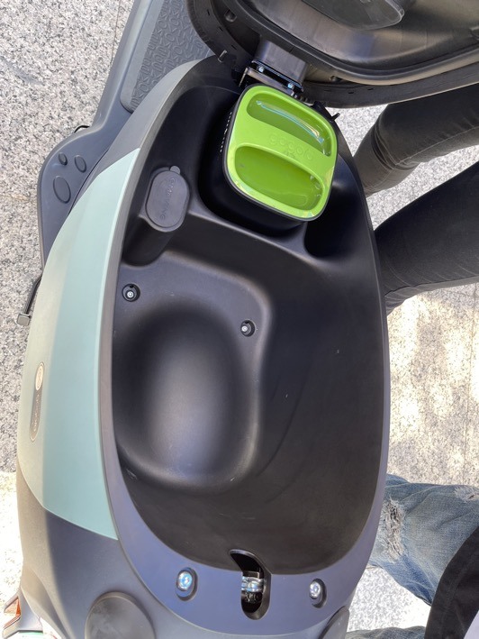 電動車初體驗，emoving EZ1試騎