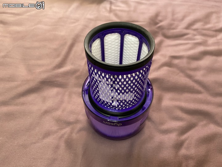 Dyson V12 Detect Slim Total Clean無線吸塵器，智慧雷射科技，微塵無所遁形