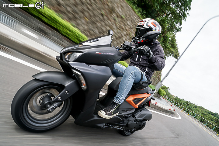 YAMAHA FORCE 2.0 TCS 試駕|安全配備齊全 都會鬥士再崛起