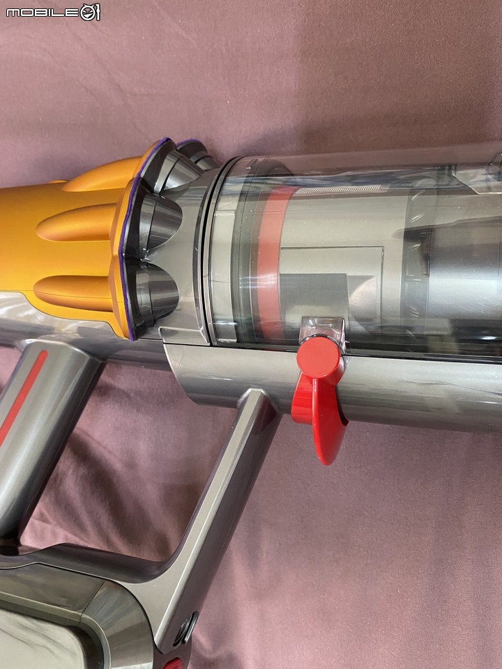 Dyson V12 Detect Slim Total Clean無線吸塵器，智慧雷射科技，微塵無所遁形