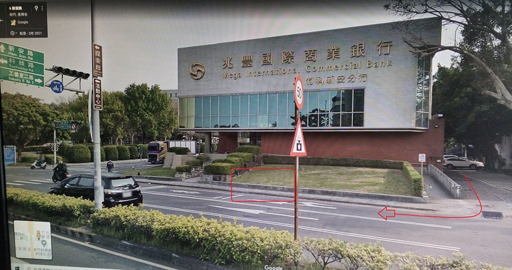 違規駕駛舉發它車違規(法律盲點?)