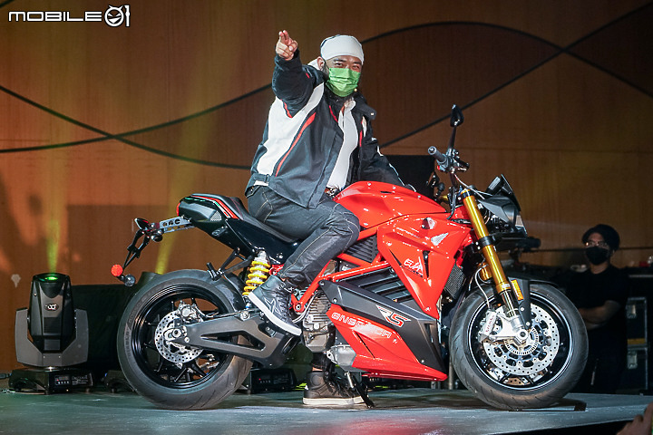 【採訪】MotoE 指定車商 Energica 台灣總代理上市!首發三級距 EGO+ RS、EVA EsseEsse 9+ 以及 EVA Ribelle RS 電動精品重機!