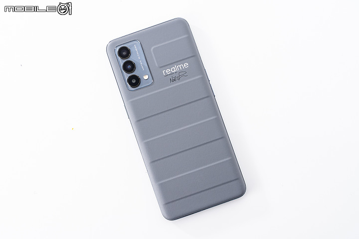 realme GT大師版 / 三星Galaxy A52s綜合對比|美學與實用的思辨