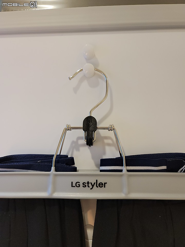 魔鏡啊魔鏡，誰是世上最...美的衣櫥? 當然是"LG styler 蒸氣電子衣櫥PLUS五件組" 【體驗】