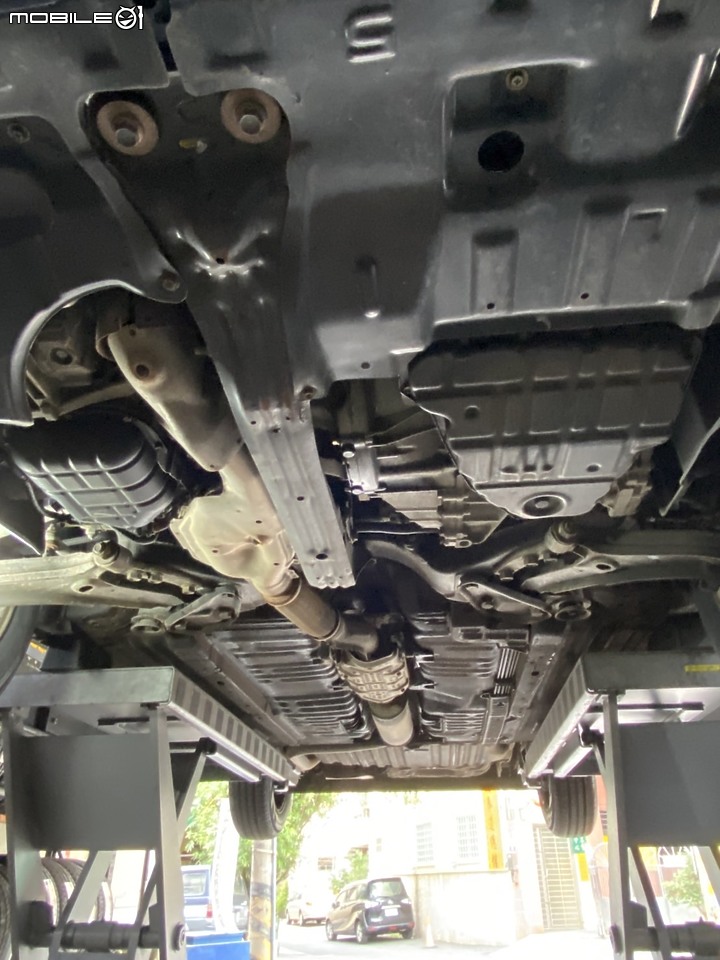 點我看大圖 老爸的愛駒-那一年我們一起開的房車代表Cefiro A32