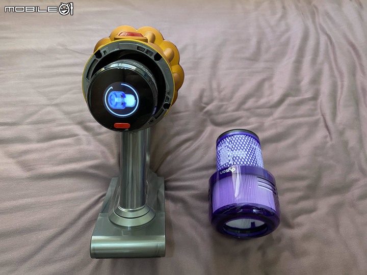 Dyson V12 Detect Slim Total Clean無線吸塵器，智慧雷射科技，微塵無所遁形