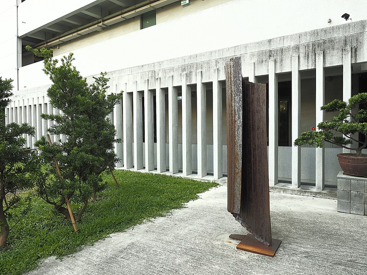 鼓山區 永添藝術。金馬賓館當代美術館 — 冷戰時期軍事建築,重新出發詮釋現代藝術