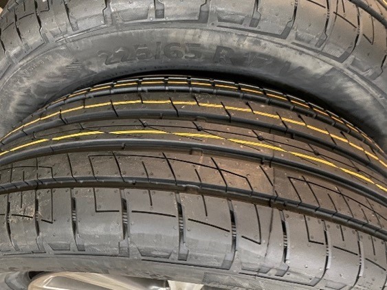 第一次換輪胎不是很懂(NX200換馬牌UC6 SUV)