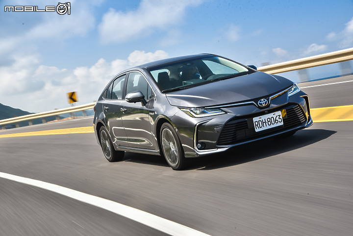 Toyota Corolla Altis 汽油 / Hybrid旗艦 新年式試駕|全速域上身,豐沛戰力令對手難以招架!