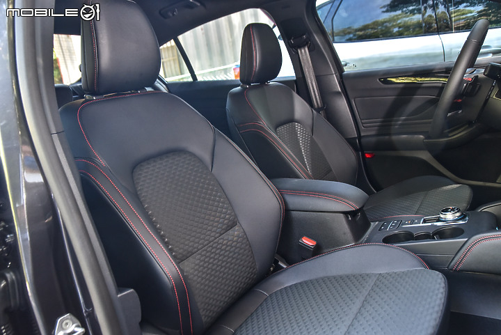 Ford Focus 四門ST-Line Lommel X 試駕|加配備不加價,顏值、科技再升級!