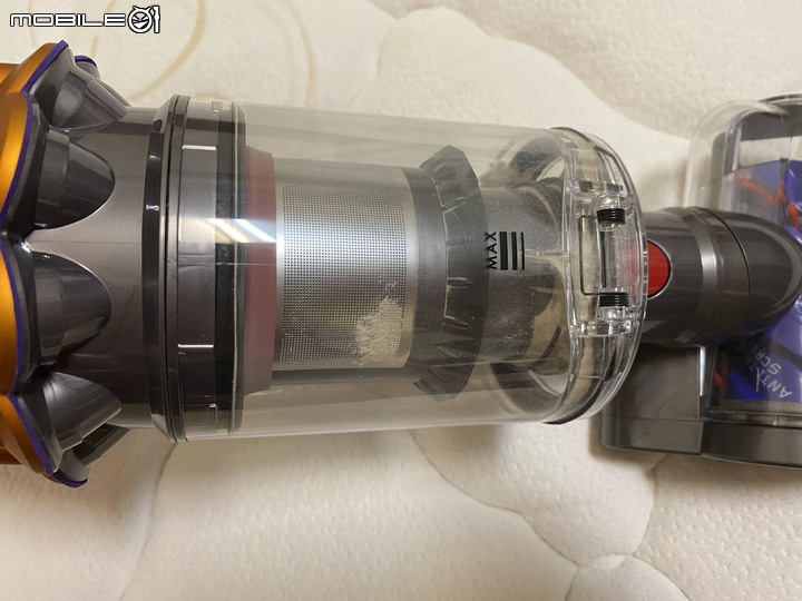 Dyson V12 Detect Slim Total Clean無線吸塵器，智慧雷射科技，微塵無所遁形