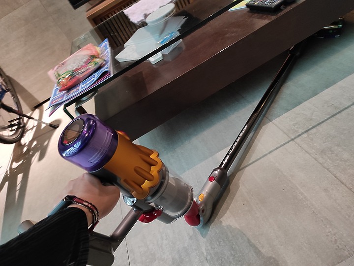 <<真實清潔>> Dyson V12 Detect™ Slim Total Clean 體驗心得分享<<數據認證>>