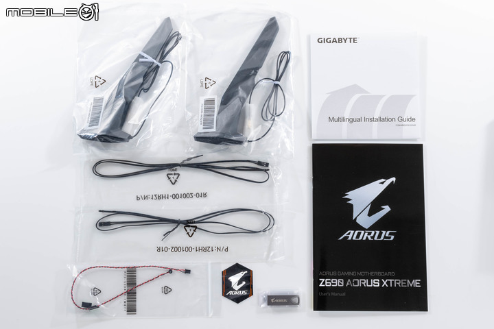 Gigabyte Z690 AORUS XTREME 主機板外觀開箱 以全覆蓋裝甲創造頂級性能美感
