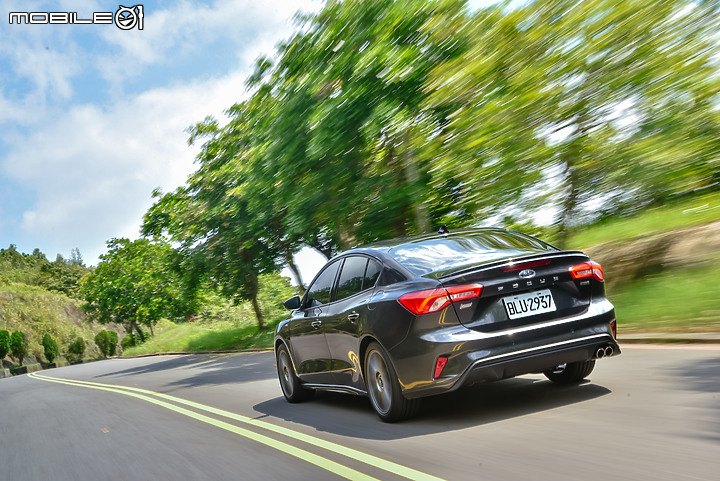 Ford Focus 四門ST-Line Lommel X 試駕|加配備不加價,顏值、科技再升級!