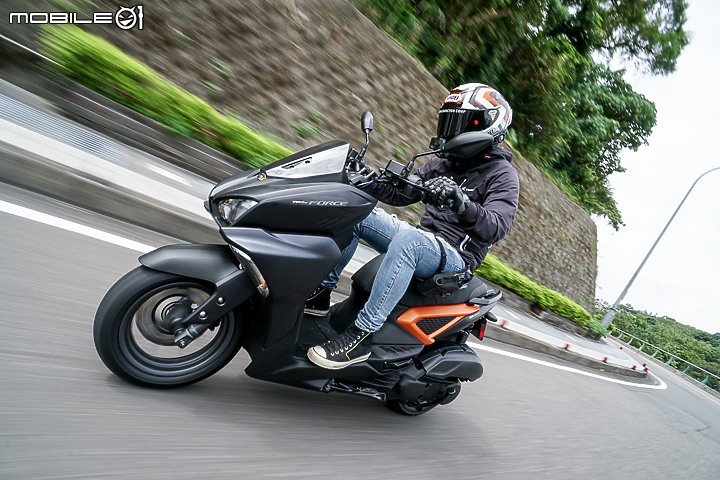 YAMAHA FORCE 2.0 TCS 試駕|安全配備齊全 都會鬥士再崛起