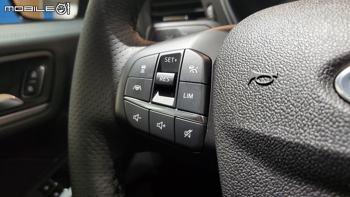 Ford KUGA LV2超質版展間快速賞車 90萬內SUV的CP值優選?