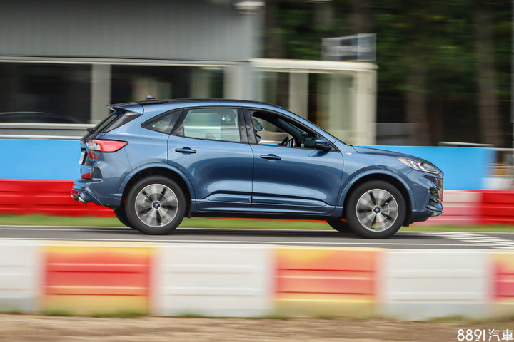 2020 Ford Kuga ST-Line 鄉民簡單試駕--能跑山的國產馬力王SUV