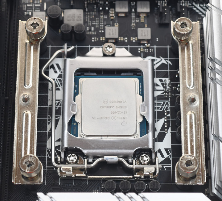 ID-COOLING SE-224-XT ARGB V2散熱器簡介及測試