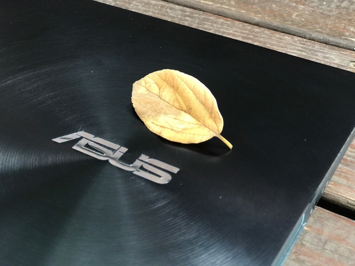 [OL 出任務 ] Zenbook UX 582 OLED 雙螢幕筆電，找出自我獨特的多工潮流