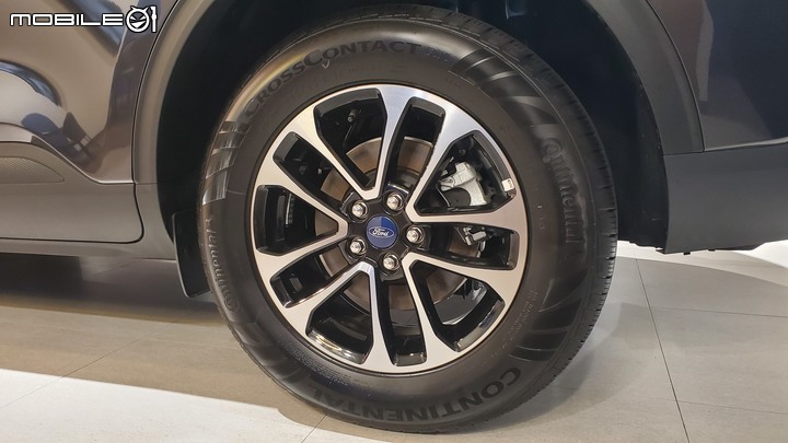 Ford KUGA LV2超質版展間快速賞車 90萬內SUV的CP值優選?