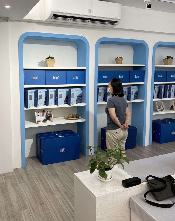 有支撐又透氣的Lunio乳膠床墊試躺