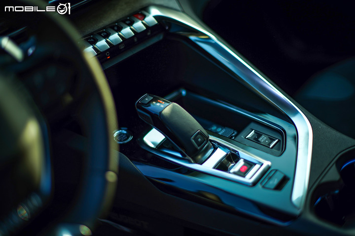 160萬的休旅選擇 2021 PEUGEOT 3008 1.6 GT