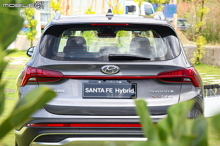Hyundai Santa Fe 渦輪油電試駕|大馬力、低油耗不用再二擇一!