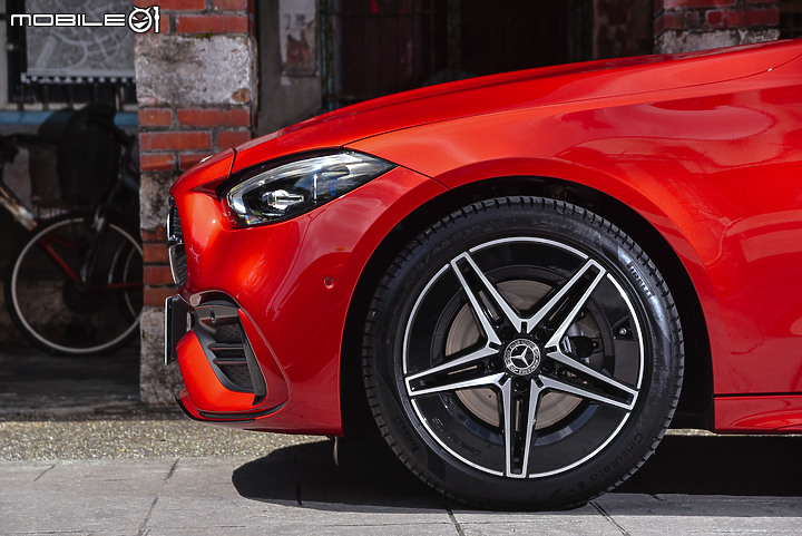 Mercedes-Benz新款C200 Estate運動版試駕|科技感倍增,再次建立全新高度!