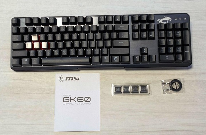點我看大圖 買一送一的快樂!微星GK60 Cherry MX青軸電競鍵盤開箱心得