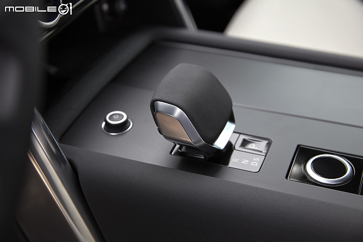【國內新訊】小改款Land Rover Discovery即刻登台,雙車型329萬元起正式發表!