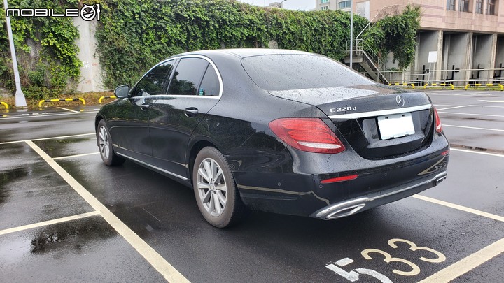 2017 M-Benz E220d Avantgarde 簡單試駕---當消費者不再需要它?