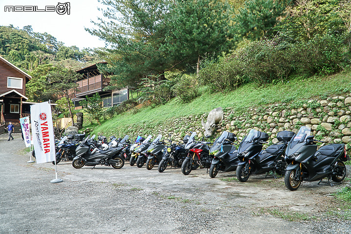 【採訪】YAMAHA 重機車主山野露營去！YJT 重機女子隊帶隊入住新竹頂級奢華帳！