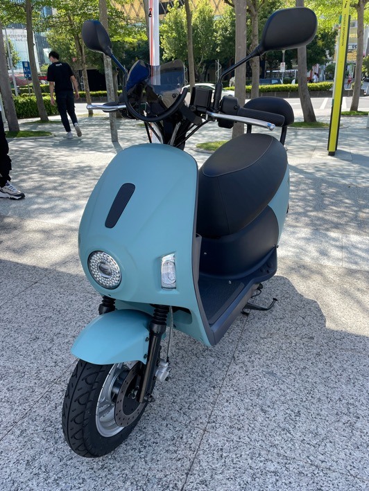 電動車初體驗，emoving EZ1試騎