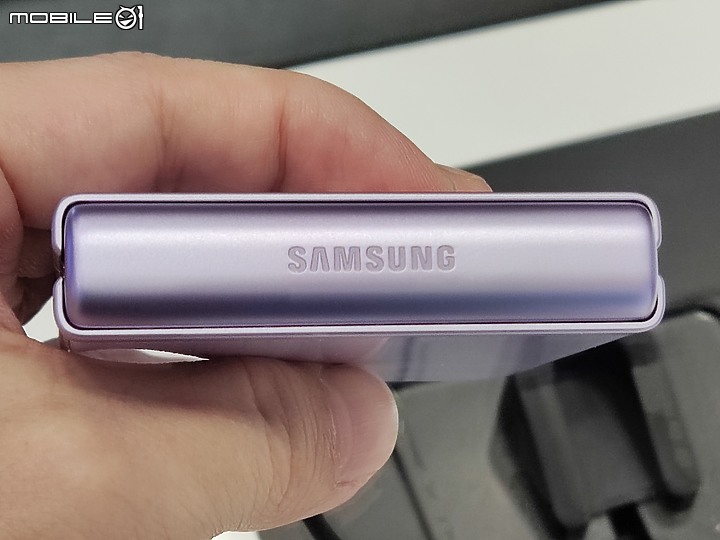 【 體驗分享 】 遇見生活最美的轉摺，三星 Galaxy Z Fold3、Z Flip3 摺疊雙旗艦輕鬆試玩！