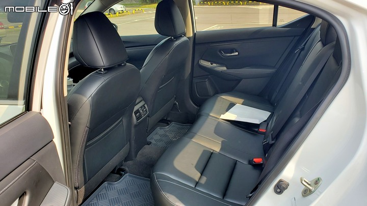 2021 NISSAN NEW SENTRA 試駕回顧--全面進化的新好男人