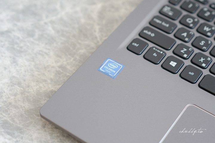 小孩用這台就足夠,壞掉也不心疼的 ASUS X515分享