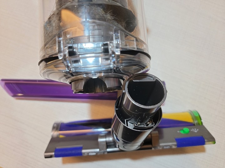 :::貓奴神器::: 雷射綠光偵測 Dyson V12 Detect Slim與7隻貓貓的邂逅