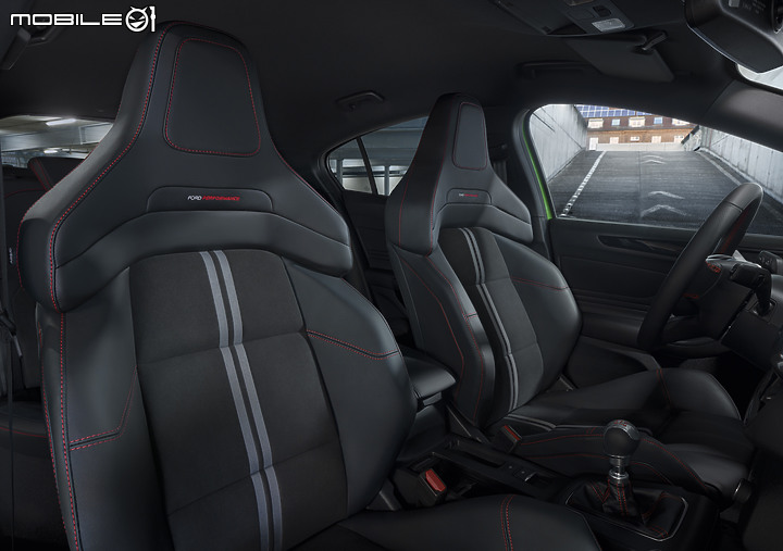【海外情報】小改款Ford Focus發表,SYNC 4、13.2吋螢幕、48V輕油電全數導入!