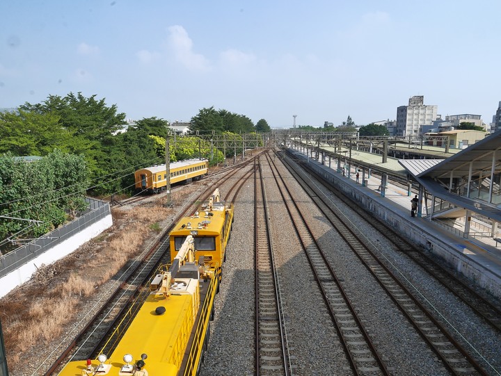 苗栗文昌祠、苗栗義民廟與義塚、苗栗車站與豐富車站 — 外掛在公務旅行中的三天兩夜小山城散策