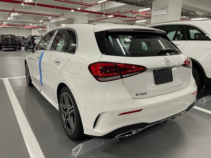 A180新車