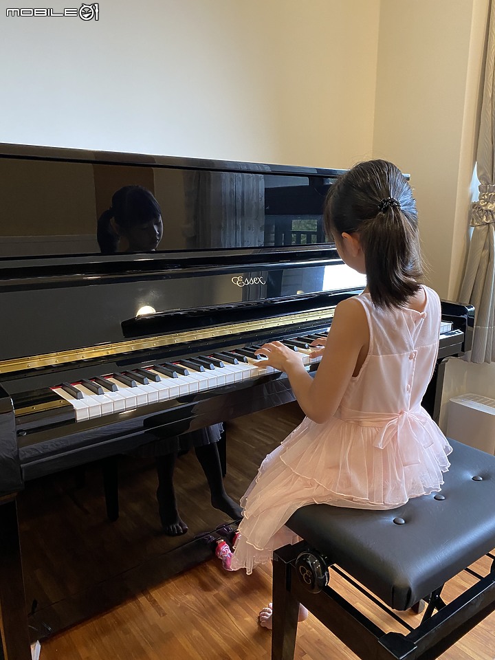 [開箱] 史坦威Steinway 鋼琴 ESSEX EUP-123E