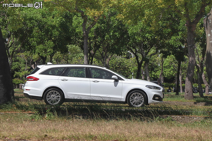 Ford Mondeo Hybrid Wagon試駕|沙場老將的最後殺手鐧!