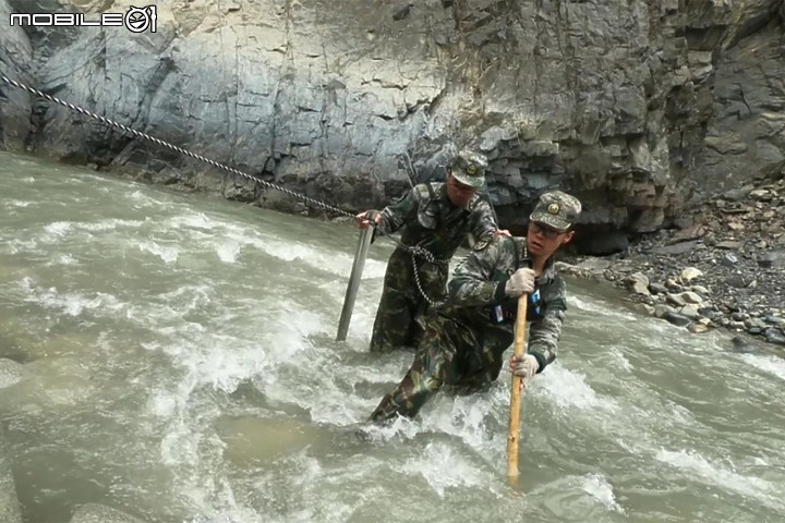 多圖慎入，共軍俘虜大批印軍照流出交還繳獲步槍[圖]