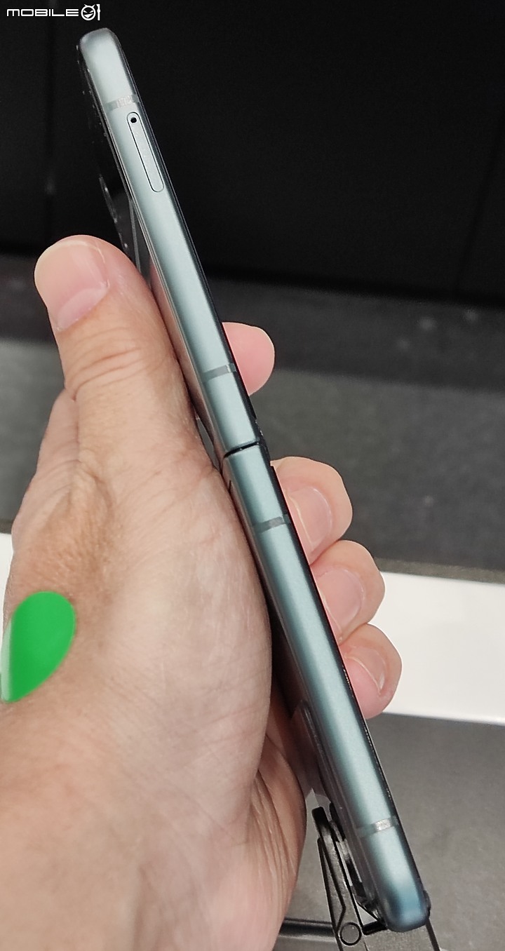 【 體驗分享 】 遇見生活最美的轉摺，三星 Galaxy Z Fold3、Z Flip3 摺疊雙旗艦輕鬆試玩！
