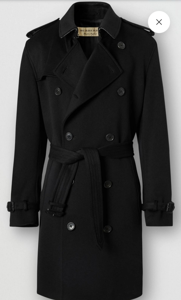 開箱 Burberry 羊絨雙排扣風衣款外套
